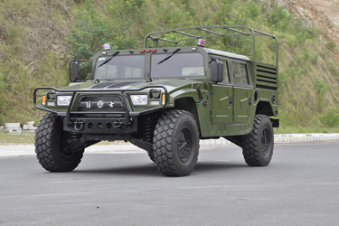 東風(fēng)猛士雙排運(yùn)兵車_東風(fēng)猛士改裝越野車_EQ2050E雙排硬頂猛士