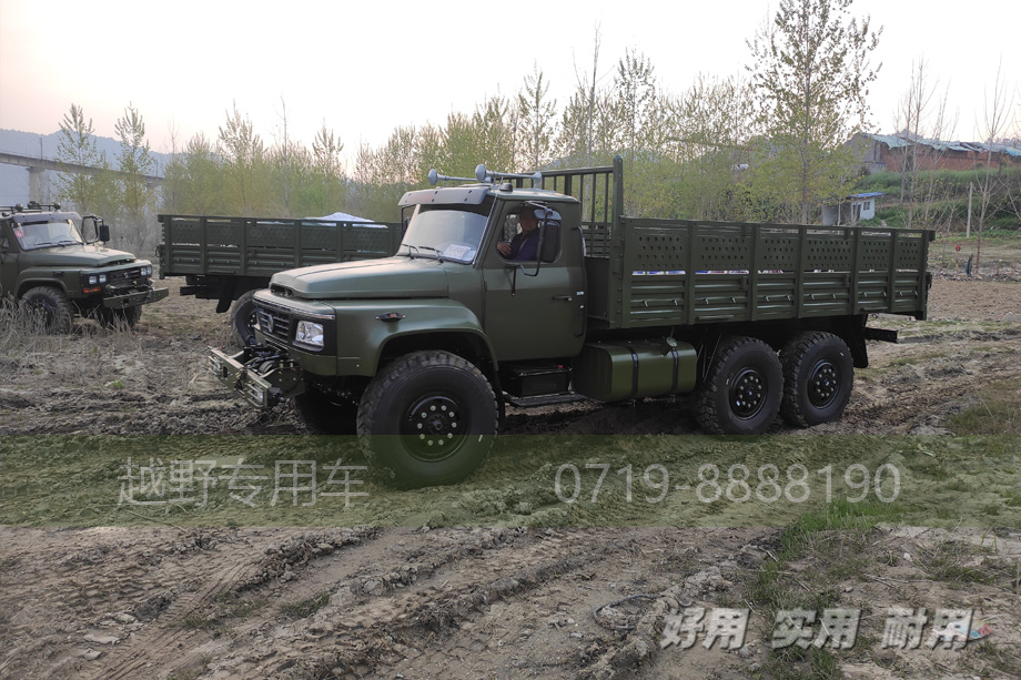 東風(fēng)尖頭卡車,東風(fēng)六驅(qū)卡車,越野卡車,EQ2082,EQ2100