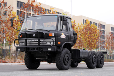 190馬力東風(fēng)六驅(qū)EQ2102底盤_246炮車專用底盤_6×6運(yùn)兵車3.5噸小鋼炮軍車