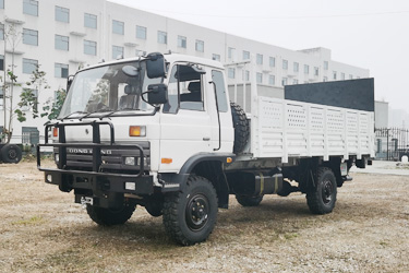 四驅(qū)東風(fēng)EQ2070軍車底盤改裝液壓尾板車_4×4越野專用車卸貨舉升車_電動(dòng)升降尾板